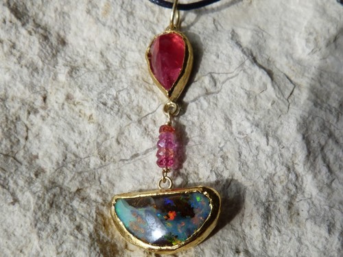 Pendant, or18/24 CT, Silver, Opal Boulder - Australia, Spinel, Sapphires, - Picture 6 of 24