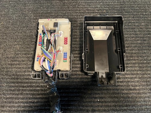 2019 Nissan 370Z Fuse Box IPDM Power Module 284B71BN0A - Picture 4 of 4