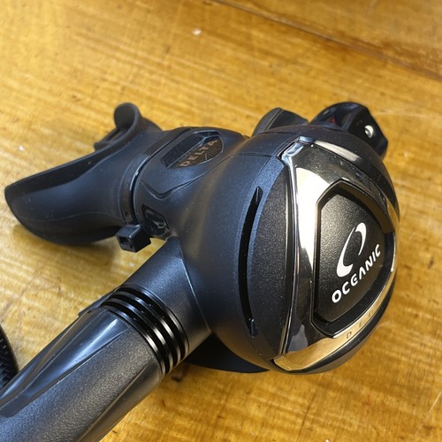Regulador de Buceo Oceanic Delta 5 EDX Yugo Negro - Diafragma Equilibrado - Imagen 6 de 17