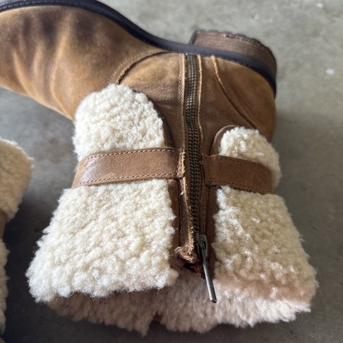 Brand New UGG Women's Blayre II Shearling Sure Short Boot Size 7 - Picture 4 of 11