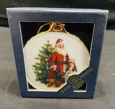 Reutter Porzellan Germany 2 3/4" Vintage Santa Porcelain Christmas Ornament