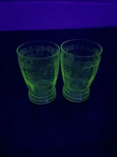 Vintage Federal Glass Uranium Georgian "Lovebirds" Juice Tumblers 4" 9oz. Flat