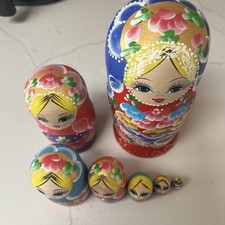 Matryoshka Hand Painted Matte Finish Wood Nesting Doll Set 7 Pc