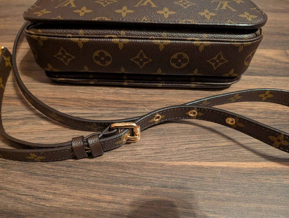 Louis Vuitton Pochette Metis M44875 mit geringen Gebrauchsspuren - Bild 3 von 4