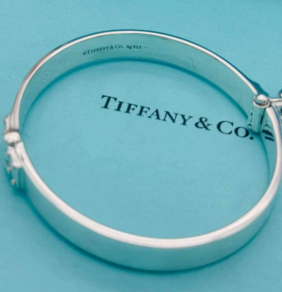 Tiffany & co Return To T&co Silver Heart Lock Padlock Bangle Hinge