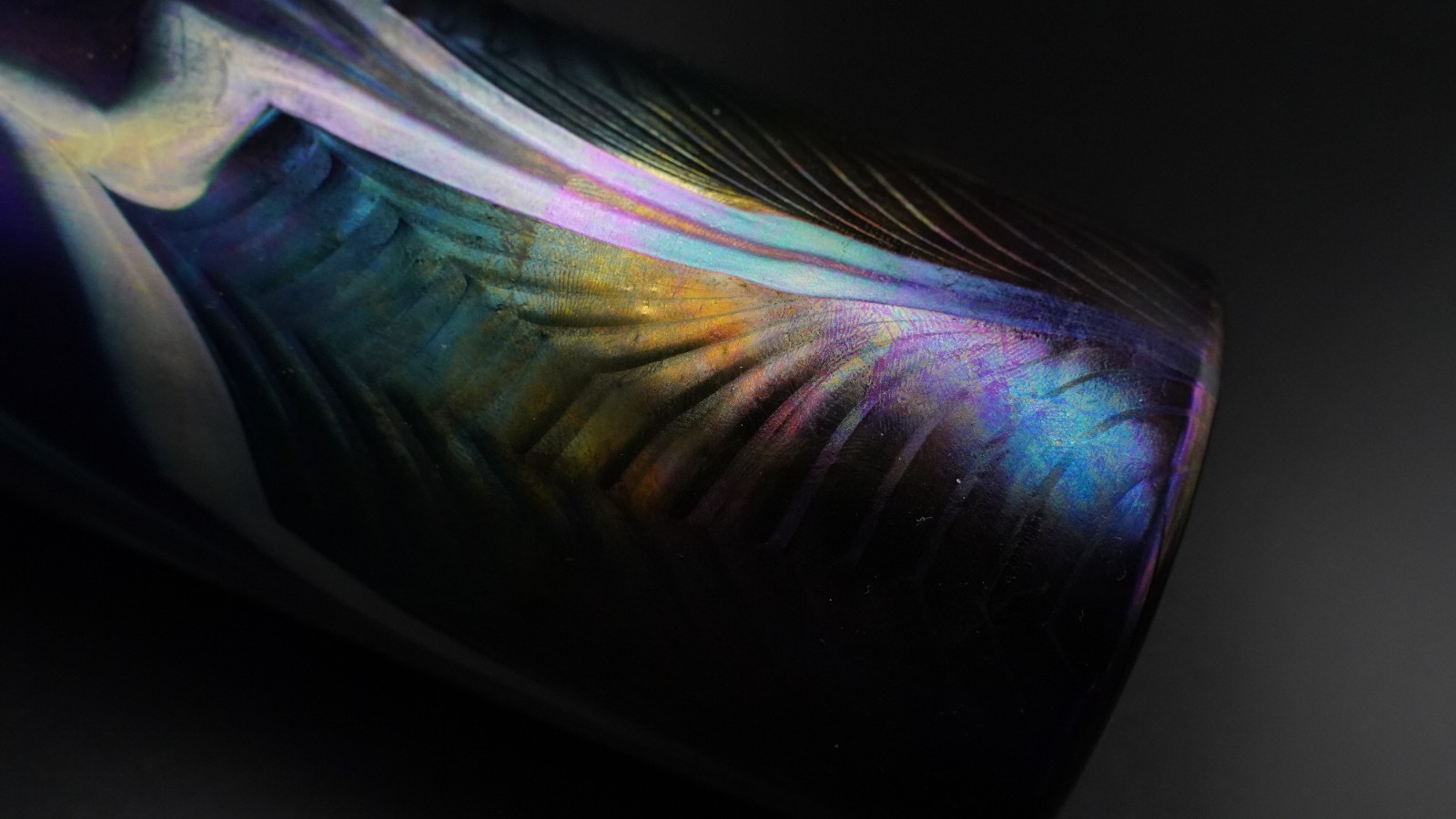 Rare Lundberg Studios Iridescent Art Glass Vase 2000 – 10” Signed Hand-Blown