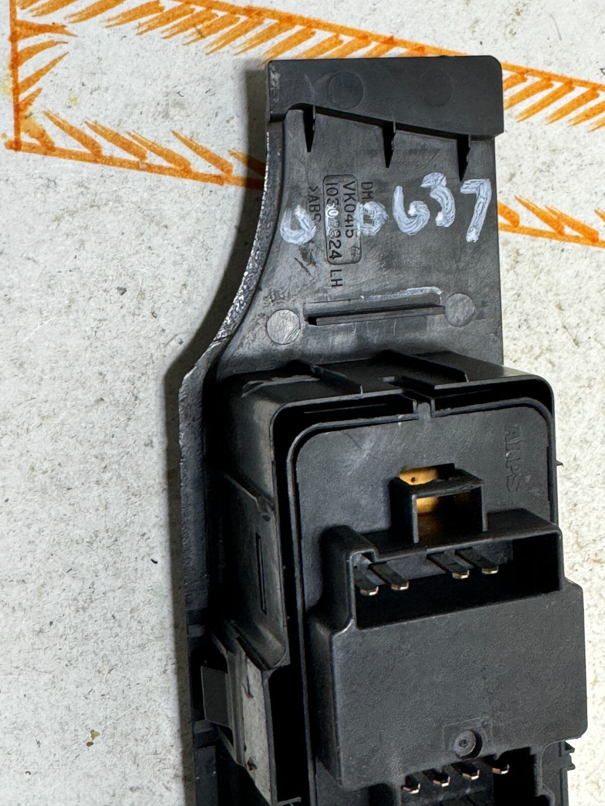 Picture 5 of 6