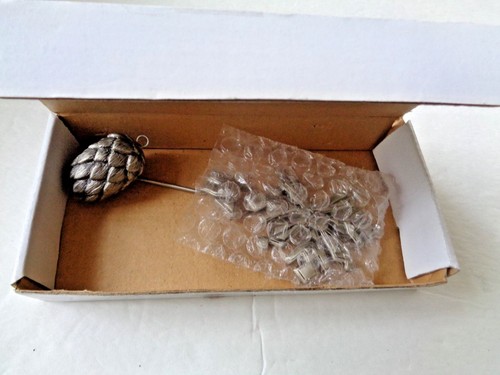 SILVER CHRISTMAS HOLIDAY ORNAMENT SNOWFLAKE PINECONE ~ NEEDS REPAIR - Picture 5 of 5