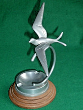 Stunning Art Deco Elegant Stylised Bird Ashtray Desk Piece