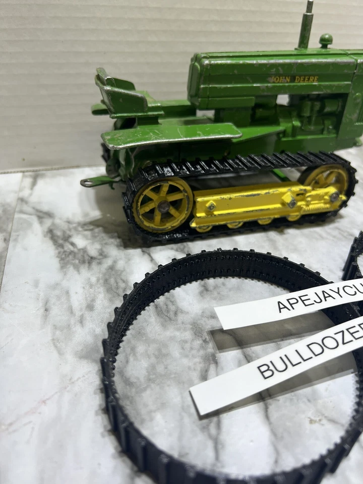 ERTL ESKA John Deere 40 420 Bull Dozer / crawler, 1/16 (SOMENTE TRILHAS) - Imagem 2 de 4