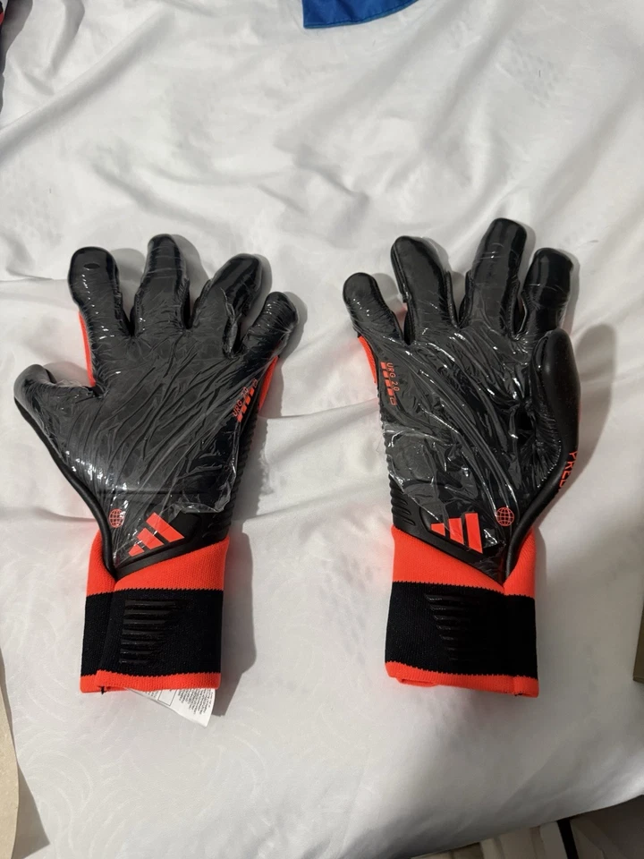 adidas Predator GL Pro Hybrid Goalkeeper Gloves - Image 4 of 4