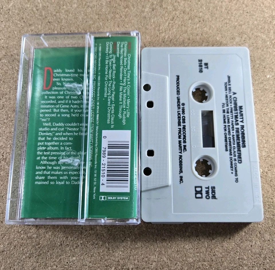 A Christmas Remembered by Marty Robbins (Cassette, 1990, Sony Music) Oldies - Imagem 3 de 3