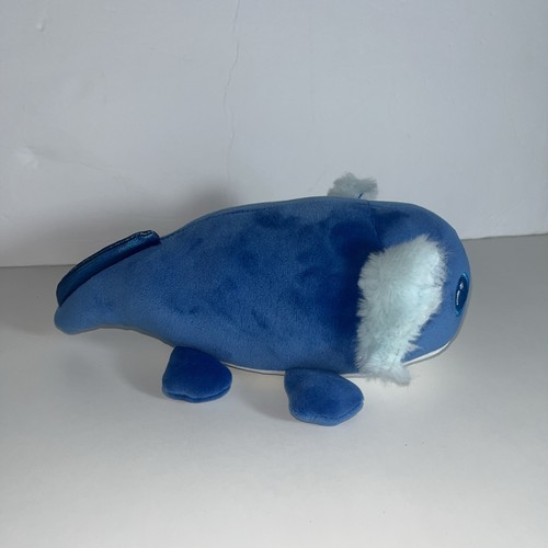 Blue Axolotl Plush - Picture 2 of 6