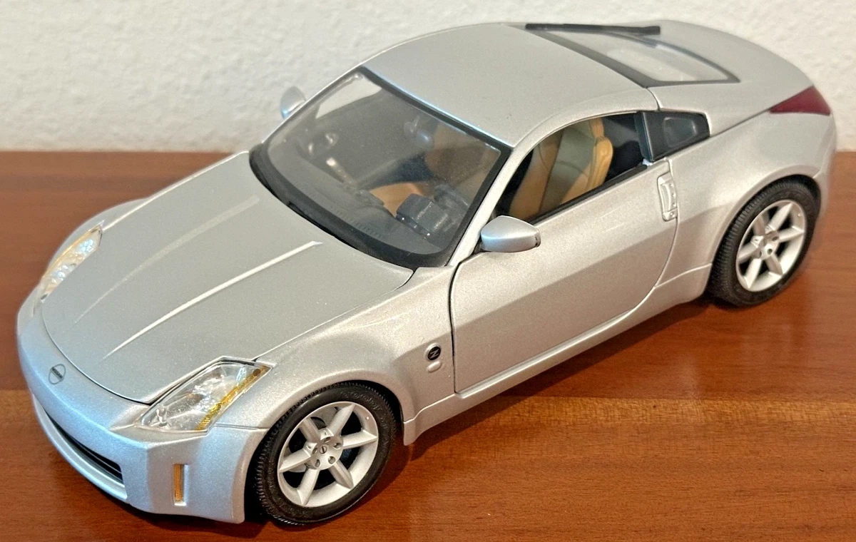 Maisto Nissan 1:18 Scale Diecast & Toy Vehicles for sale - eBay
