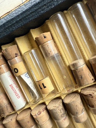 Box Of Miscellaneous Watch Parts In Tubes VTG Misc + Empties + Packs - Bild 7 von 11