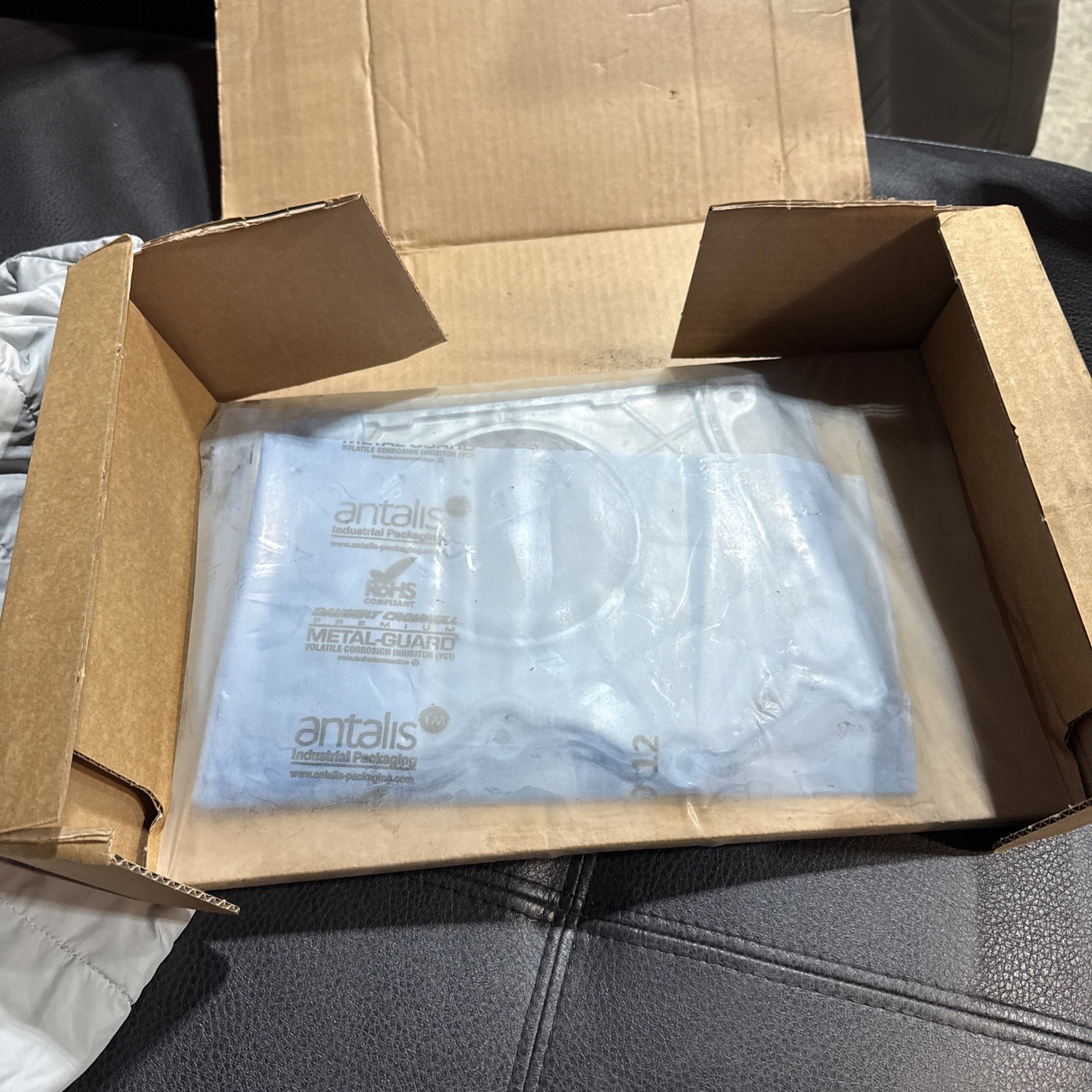 Genuine Maserati Rear Plate Fit Ghibli Levante Quattroporte 2014-2022 OEM 335495