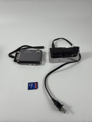 Konica Minolta DiMAGE X1 8.0MP Digital Camera - Silver for sale