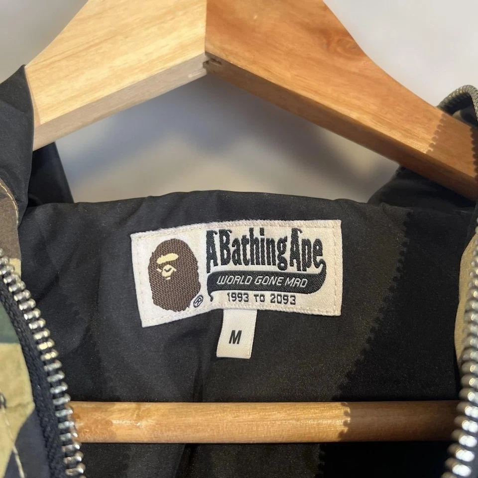 A BATHING APE camo down M 795283 - Image 4 of 4
