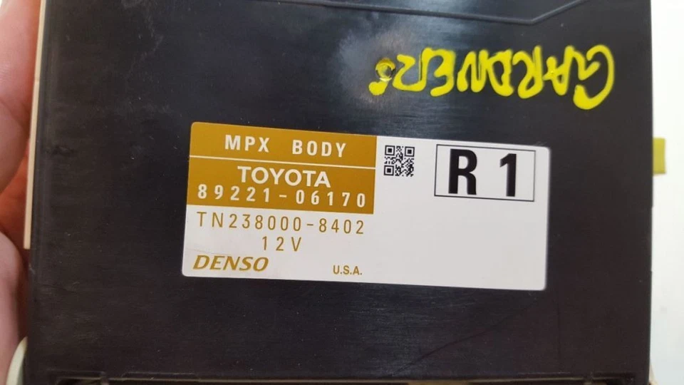 Computadora multiplex Toyota Camry 2012 Foto 3 de 4
