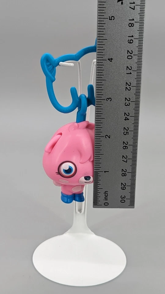 Figura de acción Pink Poppet 2,5" Moshi Monsters Clip-On 2012 McDonald's #1 Foto 3 de 4