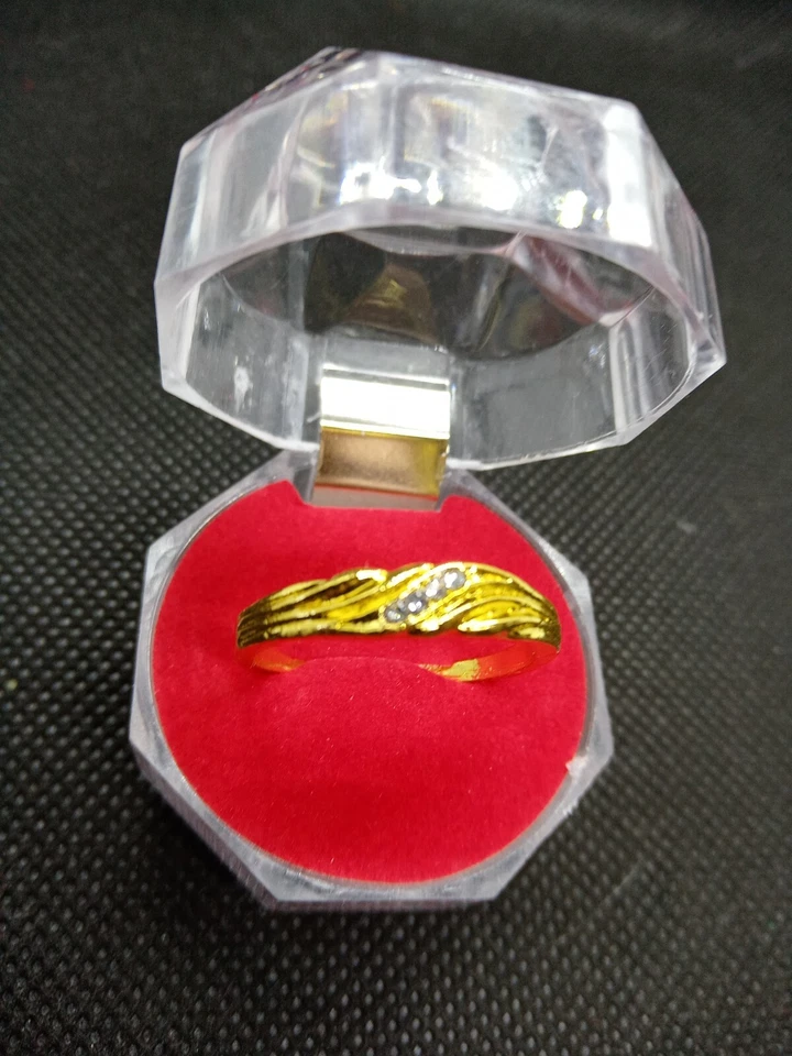 Anello Argento 925, placcato Oro, Pietre Ametrino, Misura 22, Peso 8 Grammi - Immagine 2 di 4