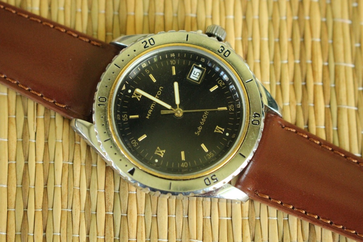 MINT VINTAGE HAMILTON 9744A SUB 660 STAINLESS GOLD BLACK DATE DIAL