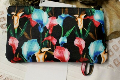 MUNDI WALLET WRISTLET Floral Phone Charger USB cord included NWT