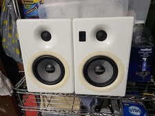 Earthquake  Powered Ipod Speakers Model IQ-52 Pair