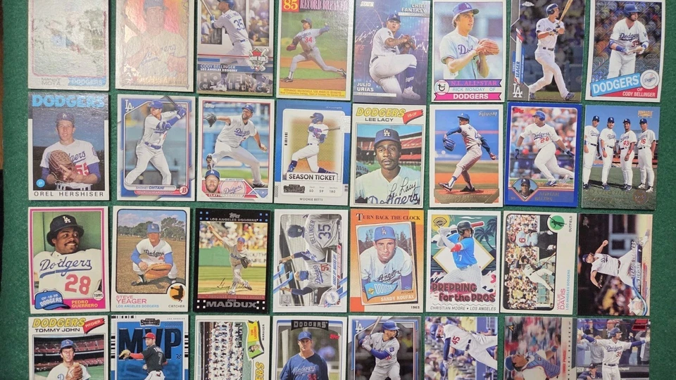 Lote de tarjetas de béisbol de los Dodgers de Los Ángeles estrellas Topps Betts Ohtani variedad todo diferente Foto 3 de 4