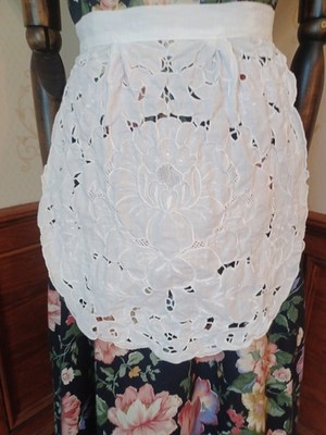 Vintage 1980s Paper White Hand-Embroidered Lace Cottagecore Victorian Apron