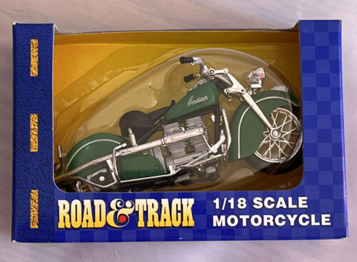 INDIAN FOUR MOTORCYCLE DIE CAST ROAD & TRACK 1/18 DIECAST GREEN NEW - Picture 2 of 11