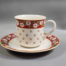 Vintage Kobe Charlton Hall Teacup & Saucer Holly Berries Christmas Holiday