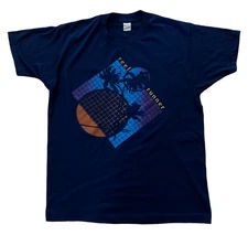 Reef Runner Vintage 1980s Surfer Palm Trees Beach Grid Screen Stars T-Shirt