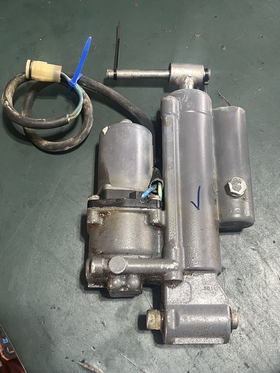 BF 40 50 hp Honda 56000-ZV5-822ZA ptt POWER TRIM TILT pump BF 40 50 hp Honda 56000-ZV5-822ZA ptt POWER TRIM TILT pump