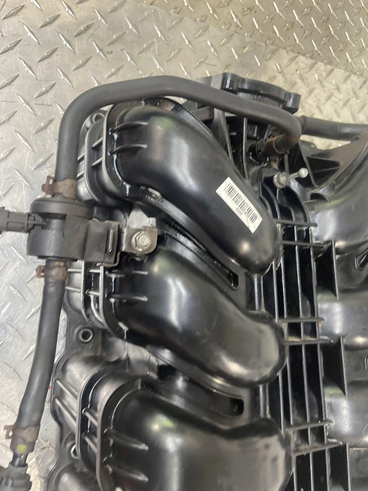 Conjunto de colector de admisión Hyundai Genesis 12-14 SDN 5,0 L Spec-R OEM Foto 4 de 4