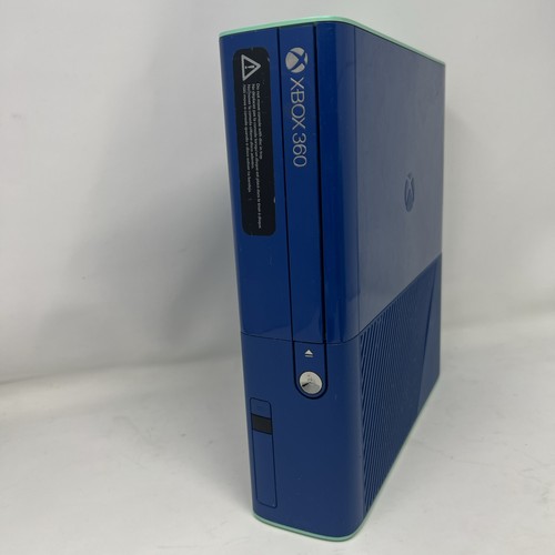 Xbox 360 E Special Edition Blu 500GB Console Call Of Duty testata con 13 giochi - Foto 4 di 11