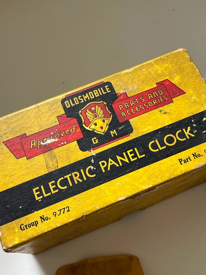 Lote de 4 NOS 823305 -1946 -1950 Oldsmobile, Buick Pontiac Lámpara Guía Bombilla Enchufe Foto 4 de 4