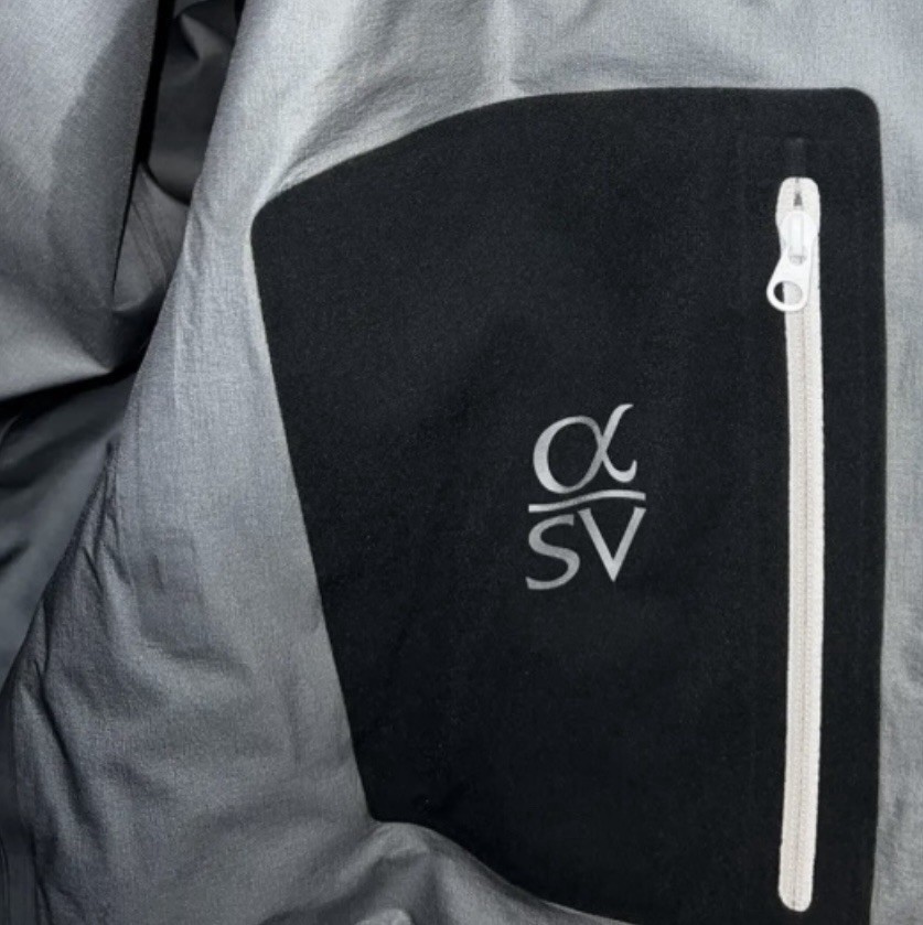 ARC'TERYX Giacca antipioggia sci Arc’teryx Alpha SV Orca nera con logo bianco GoreTex uomo XL