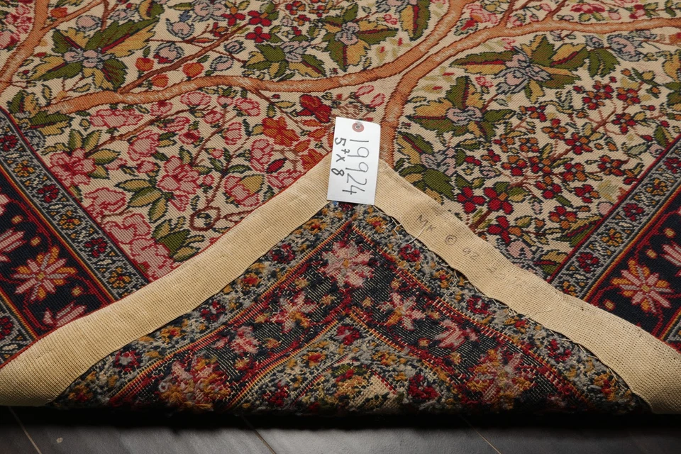 5'7''x8' Hand Woven Wool Ivory French Needlepoint Flatweave Floral Rug - Image 3 of 4