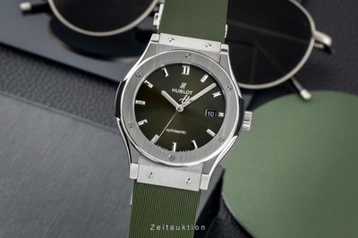 Hublot Classic Fusion Titan Automatik Green Dial Ref. 542.NX.8970.RX Box