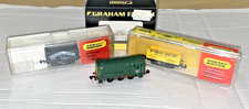 GRAHAM FARISH N Gauge 0-6-0 BR GREEN Class08 DIESEL SHUNTER RN4019 WITH 2 WAGONS