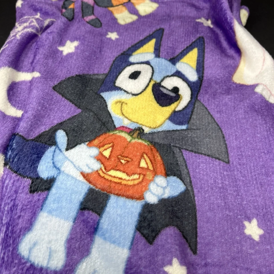 Manta de felpa azul 50”x70” Bingo Halloween Disfraces morados ¡Barroche de temporada! Foto 4 de 4