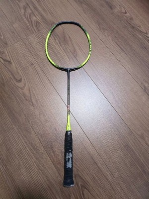 YONEX Voltric 30 Badminton Racket Isometric Technology Rubber Grip Used