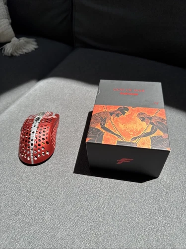 Finalmouse Starlight 12 Ares God of War Medium