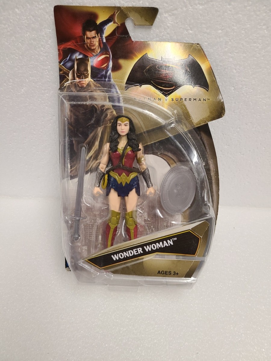 Superman Vs Batman Dawn Of Justice Wonder Woman First Look At Wonder