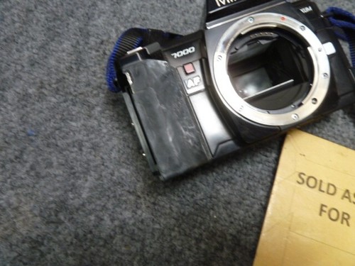 Minolta Maxxum 7000 35mm AF SLR Film Camera Body Only untested for parts - Picture 5 of 10