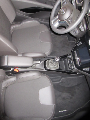 Armlehne Mittelarmlehne MAL Set Leder Bezug Schwarz / Rot Für Opel Adam