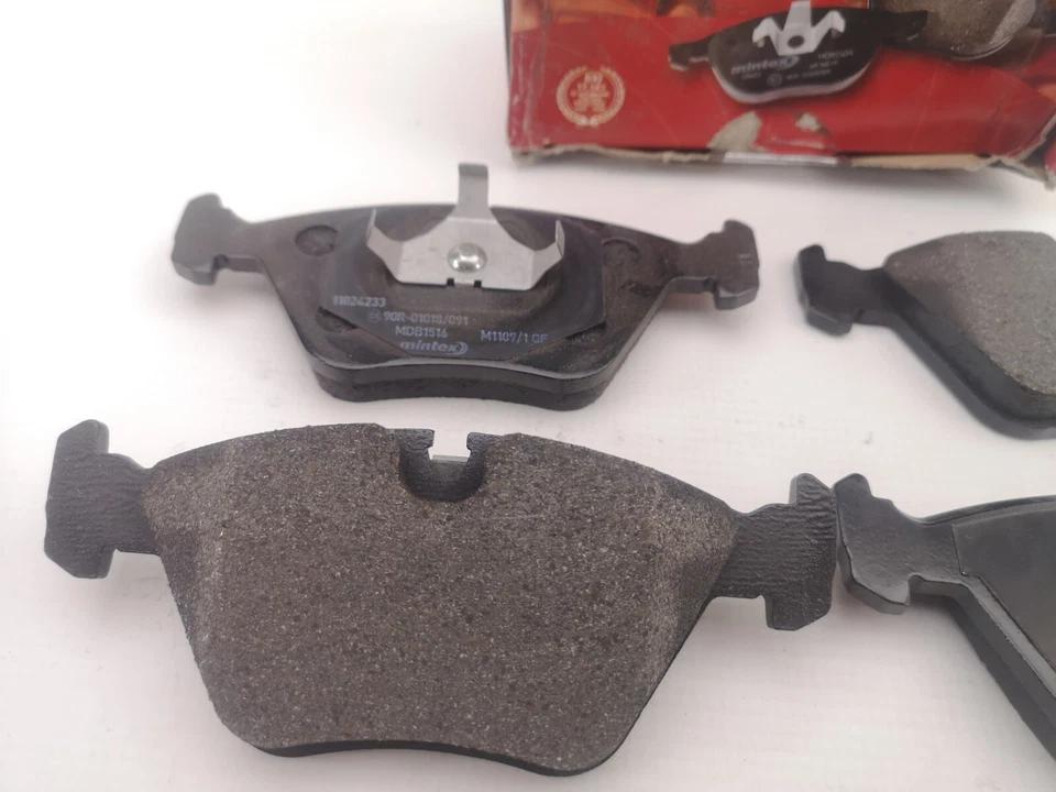 Pastillas de freno delanteras MINTEX MDB1516 para DAIMLER XJ JAGUAR XJ XJS XK8 Foto 2 de 4