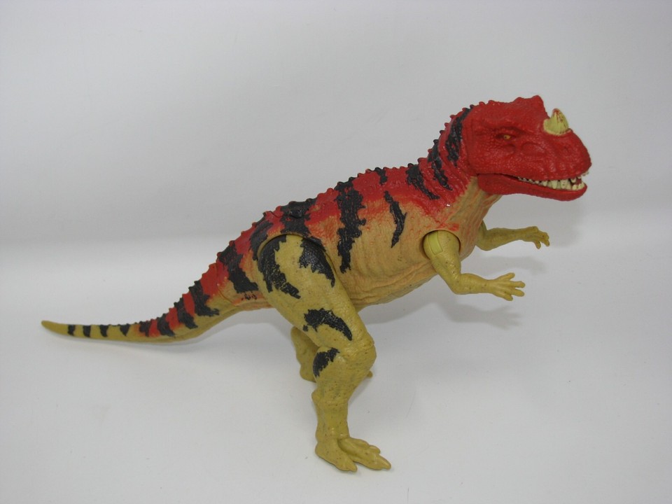 Jurassic World Roarivore Ceratosaurus 2018 Red and Yellow ROARS!! New
