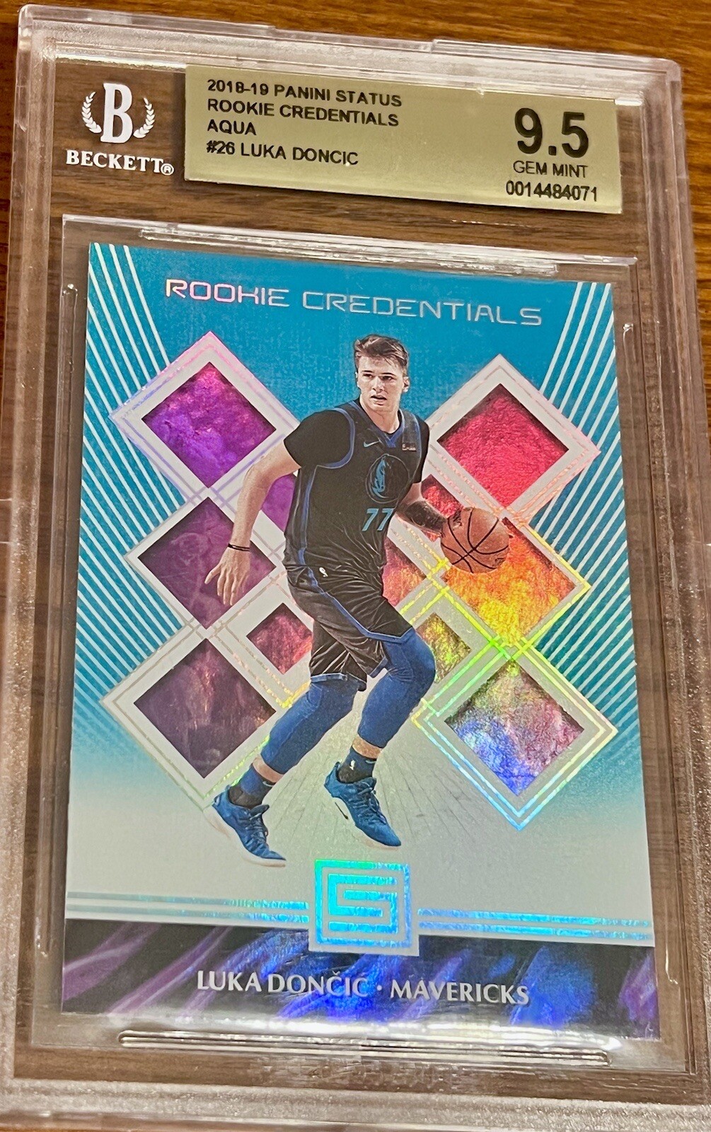 2018-19 Panini Status - Rookie Credentials Aqua #26 Luka Dončić 